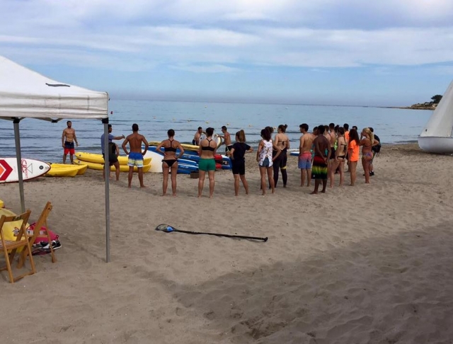 Explicaciones antes de coger los kayaks